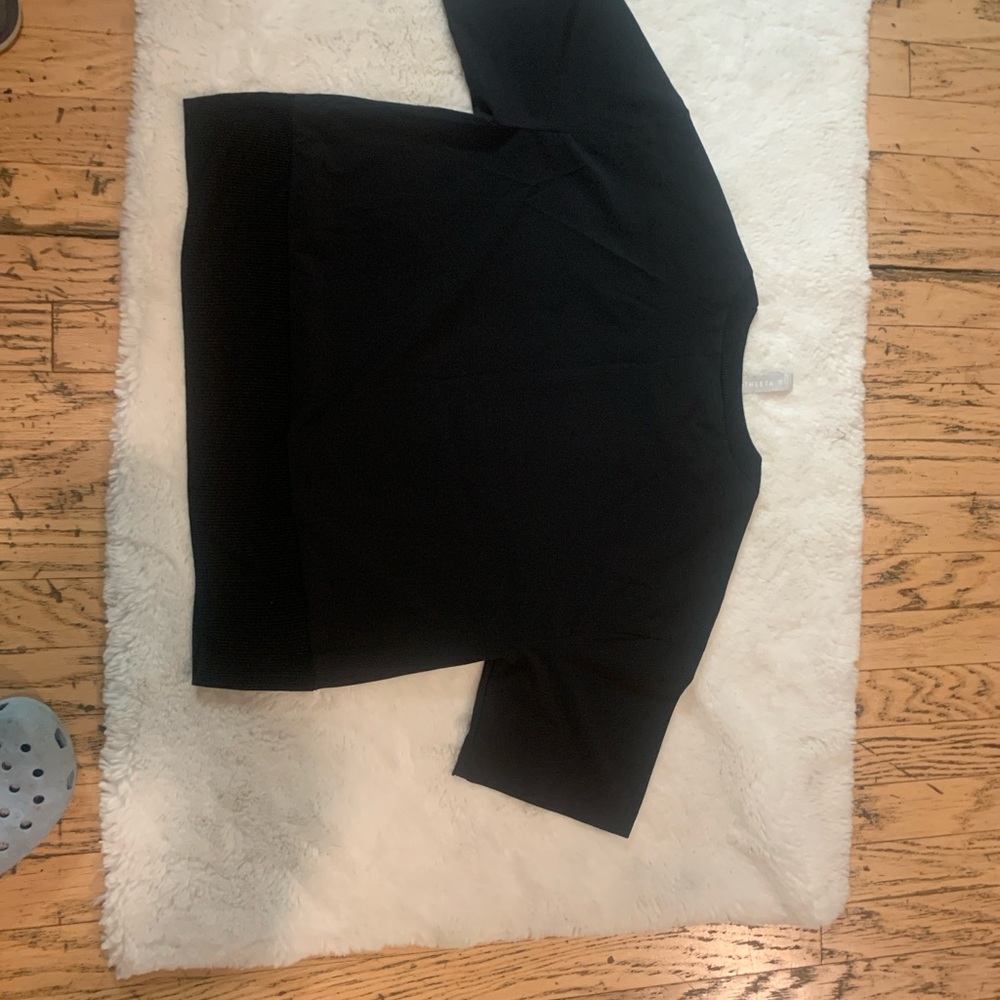 4 Short Sleeve Top Black, red and púrpura - Picture 2 of 8